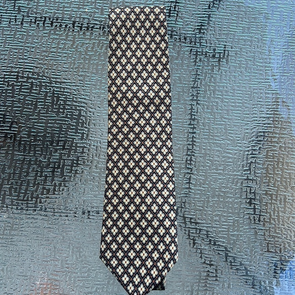 Dress tie